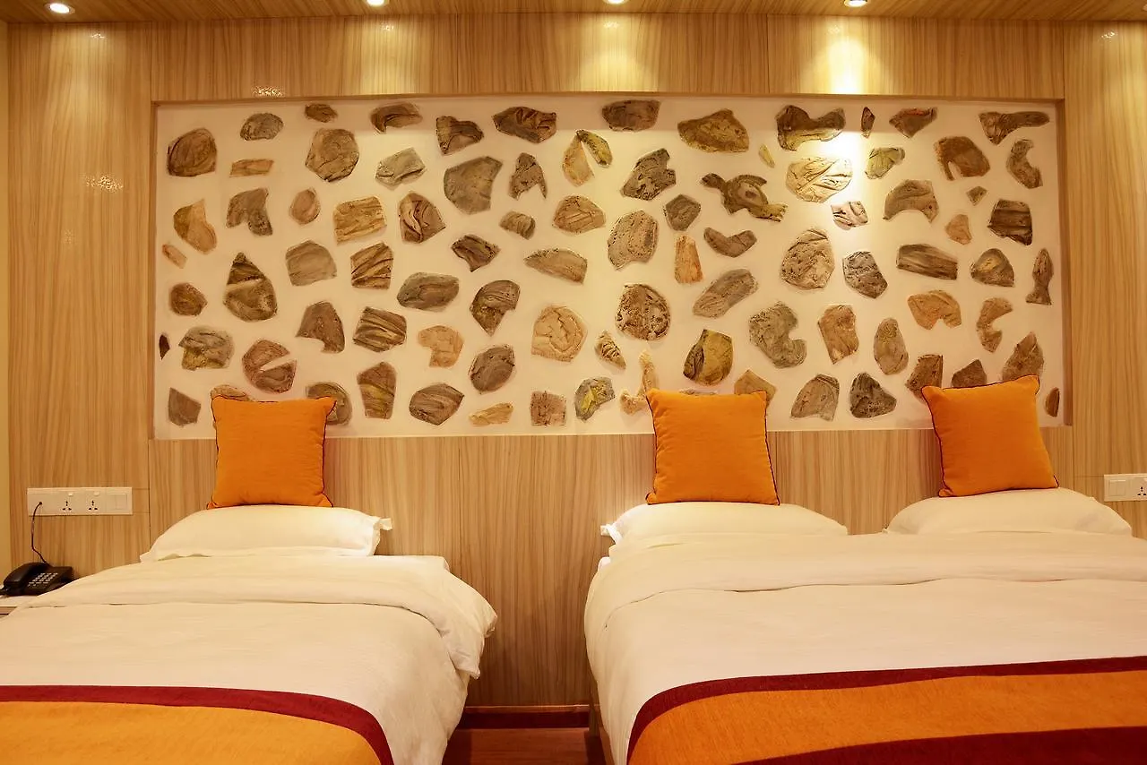 Maya Boutique Hotel
